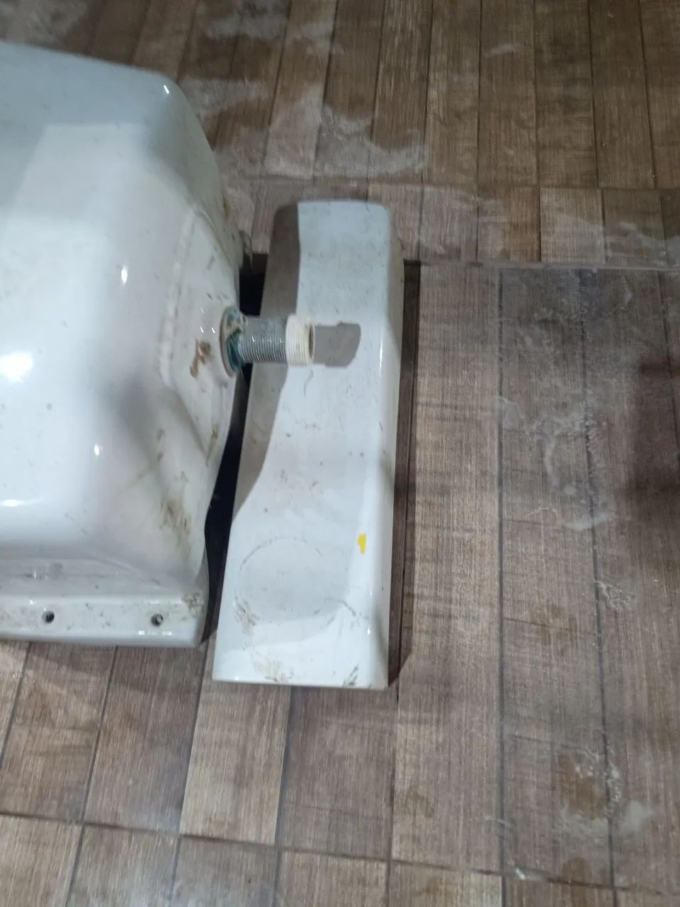 Ceramic Laundry Sink442957852585512961