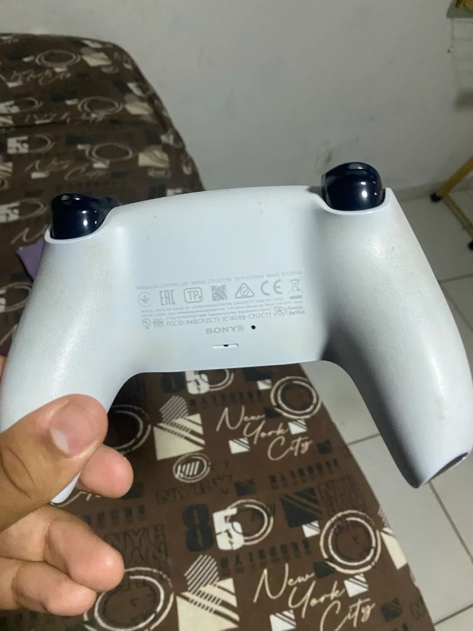 Controle PS5  drift botão esquerdo  - Foto 2