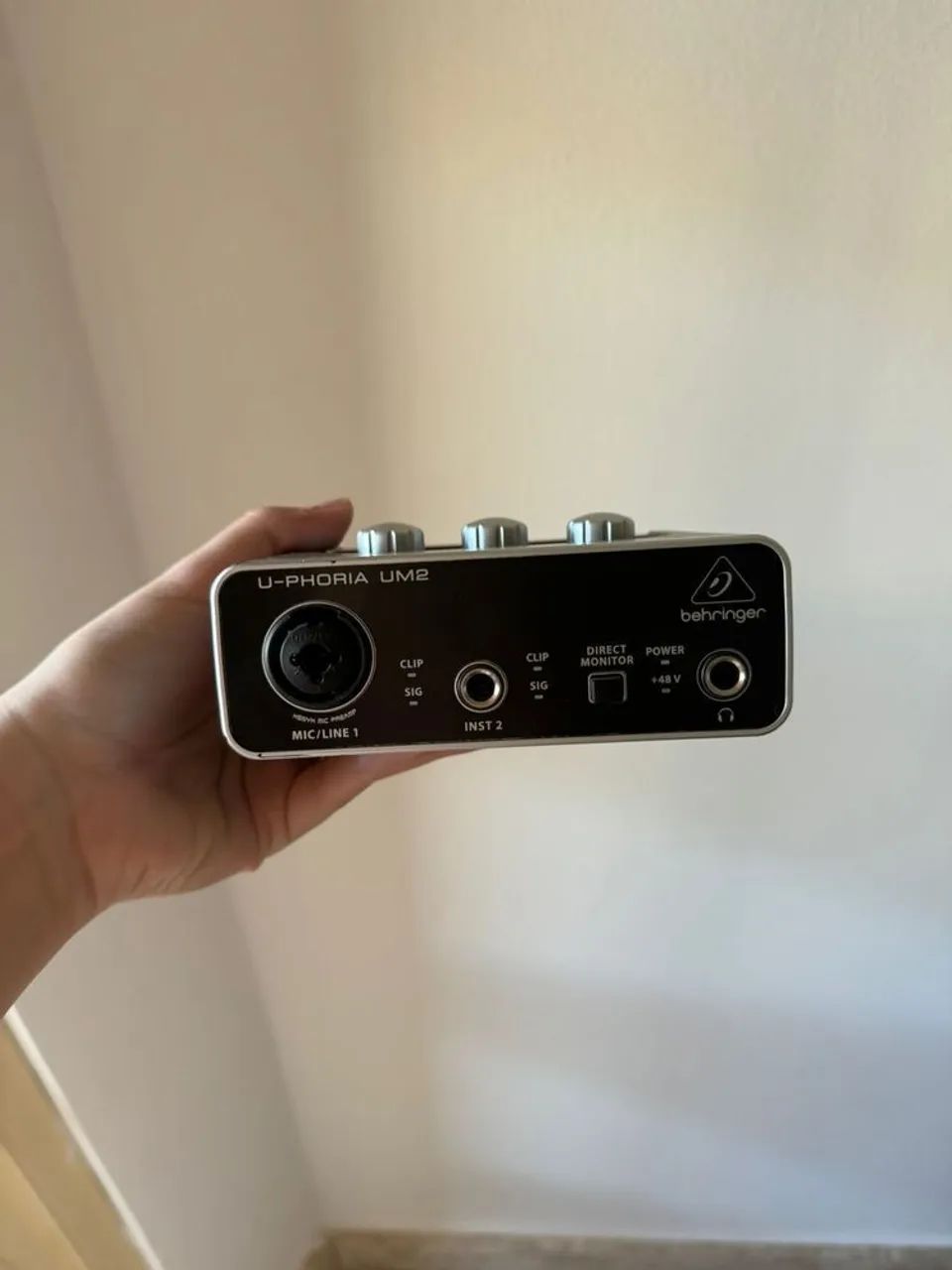 Interface de Audio behringer UM2 + BM800 - Foto 2
