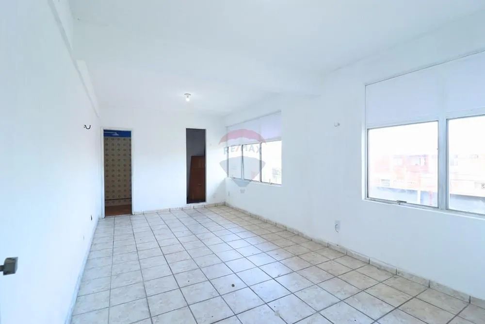 Vende-se Prédio Comercial no Centro do Alecrim av. 6 com 980m²  Invista Já!