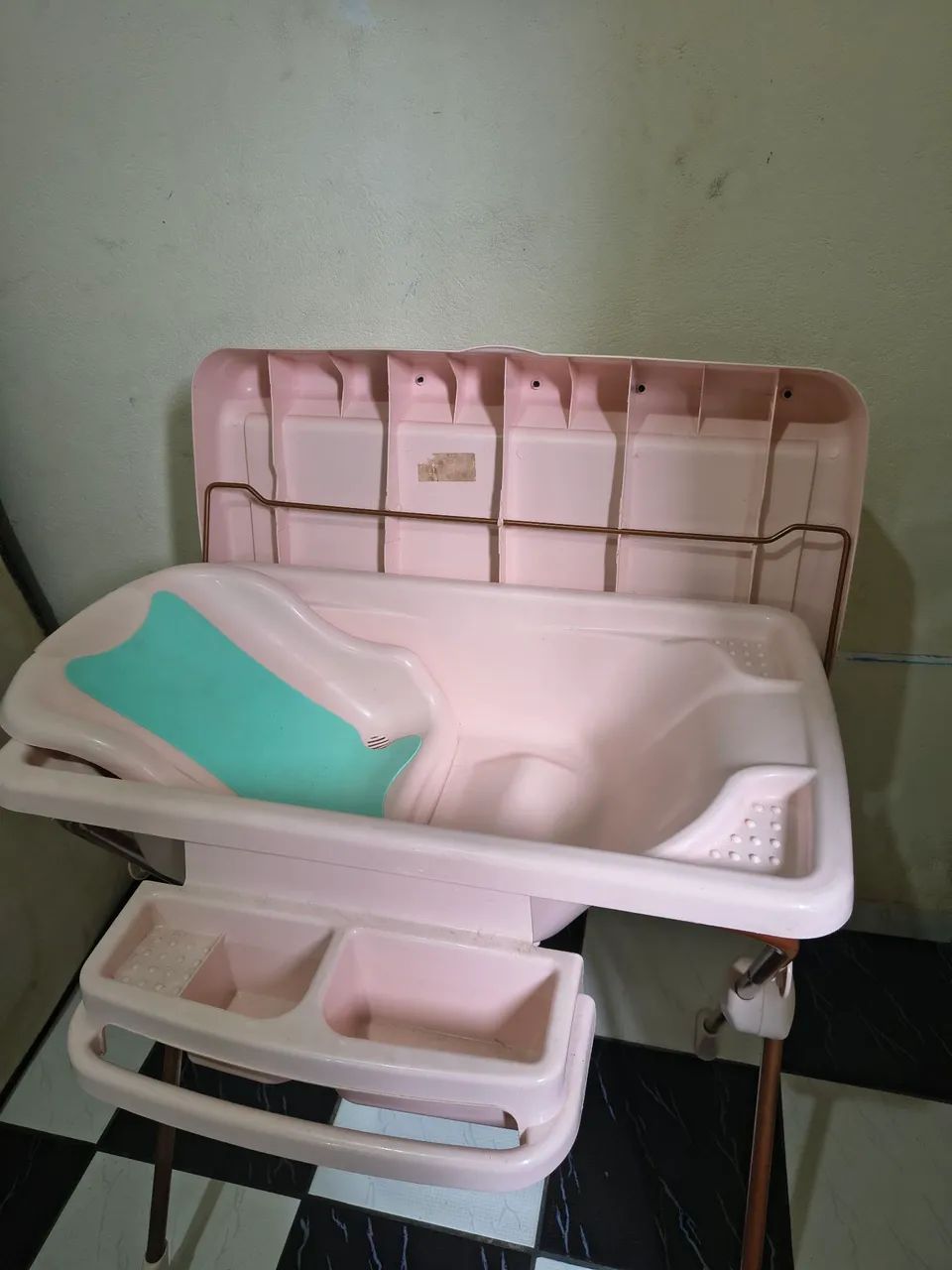 Banheira Burigotto rosa 