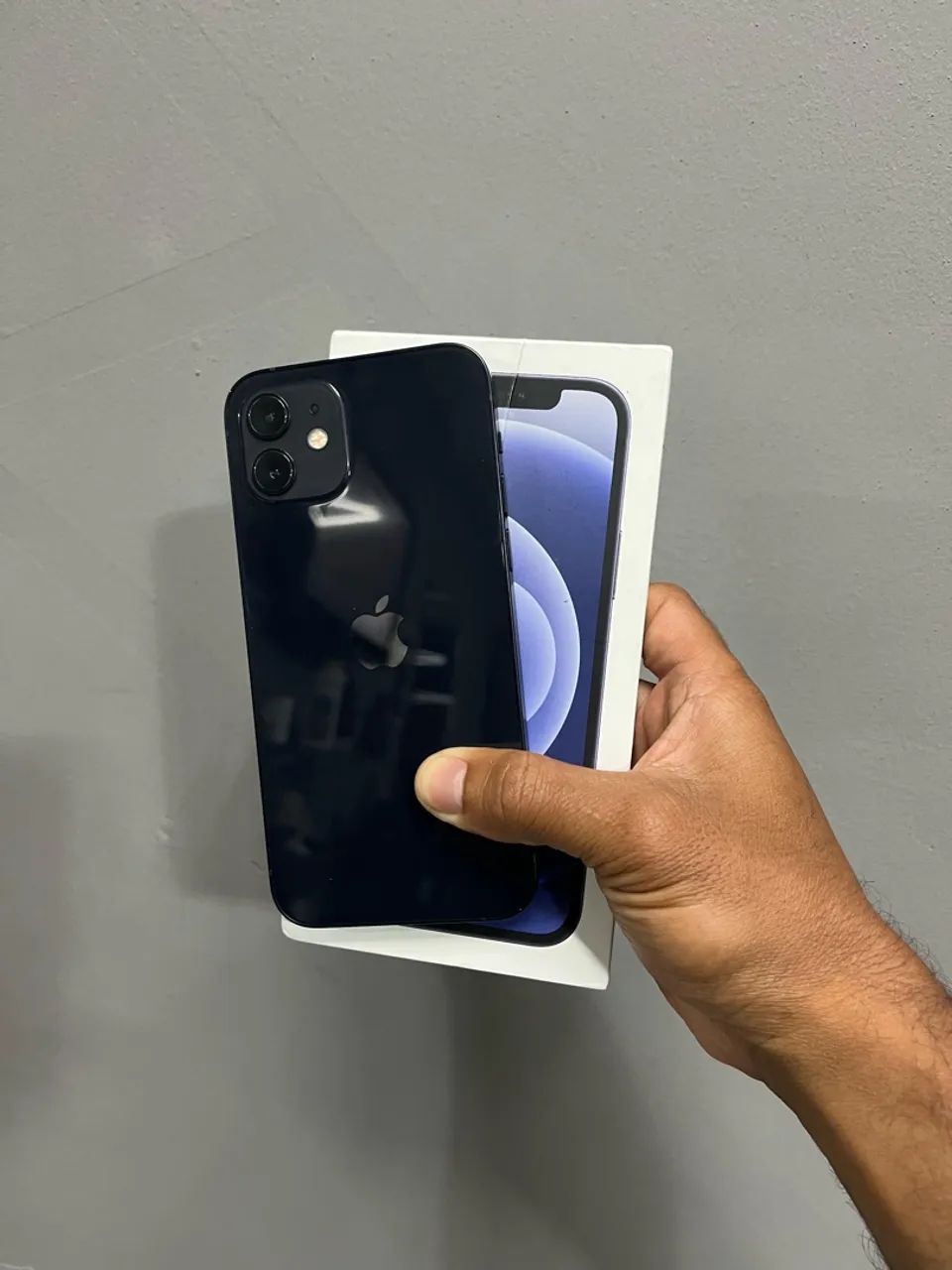 iPhone 12 64 