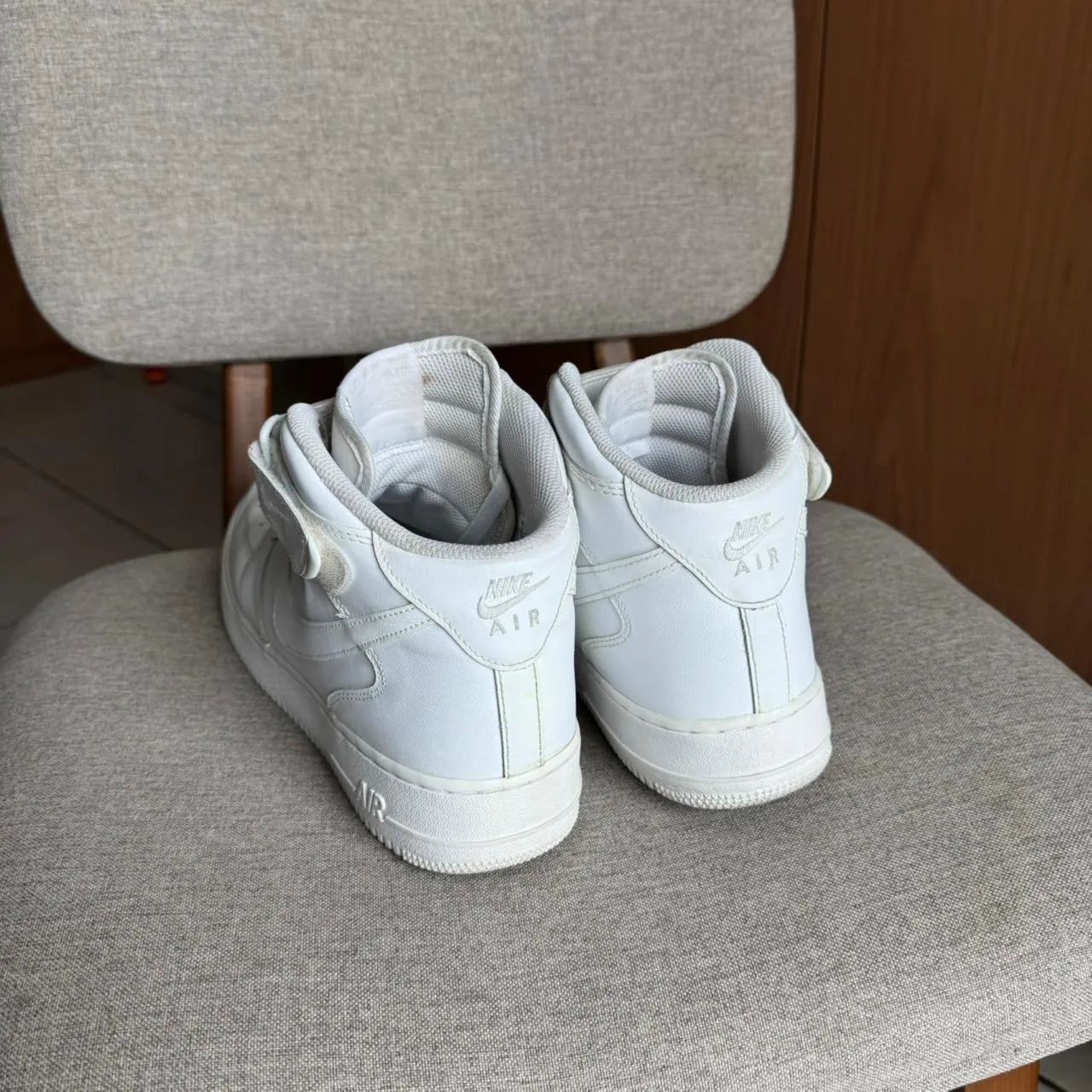 Nike Air Force 1 Mid Triple White - Foto 3