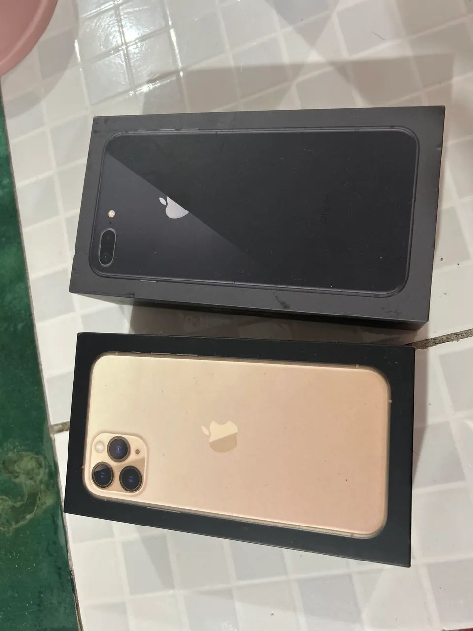Kit com 2 caixas originais de iPhone (11 Pro + 8 Plus)! ? - Foto 2