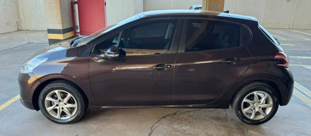 PEUGEUT 208 ALLURE BVA 1.6 AT