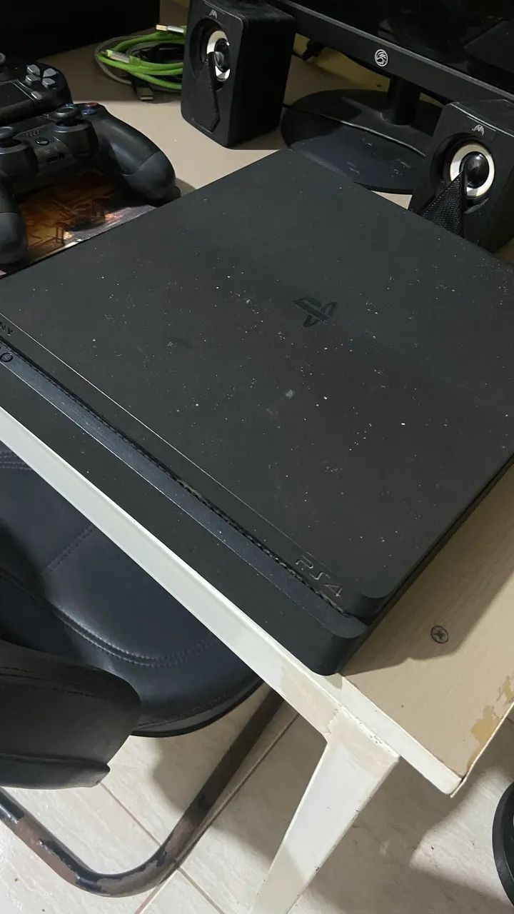 Ps4 slim 