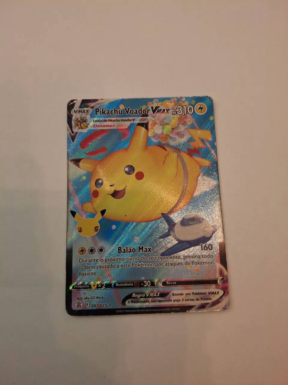 Vendo carta Pokémon do Pikachu voador 