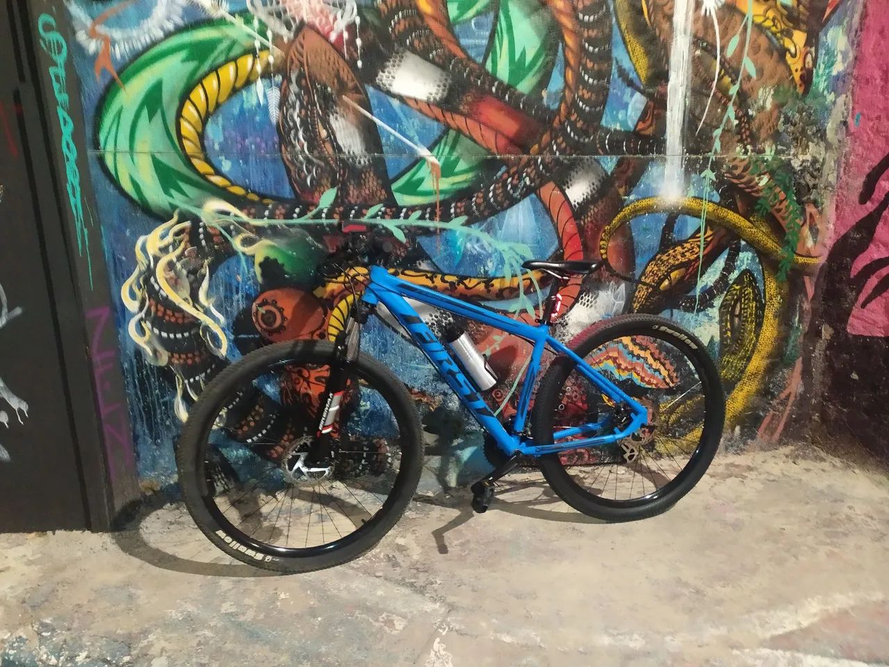 Bicicleta aro 29 first shimano altus - Foto 2