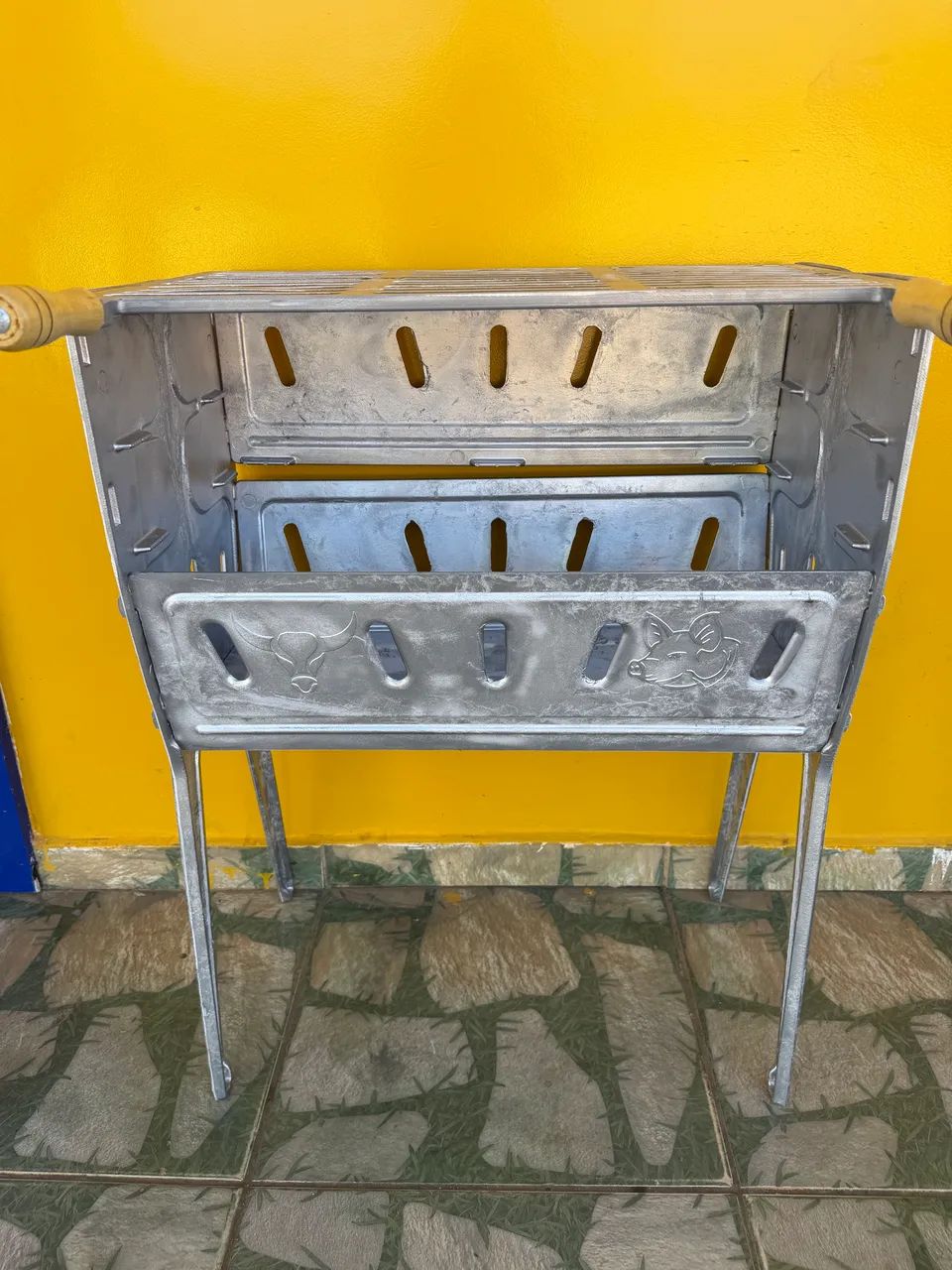 Churrasqueira de alumínio  - Foto 4