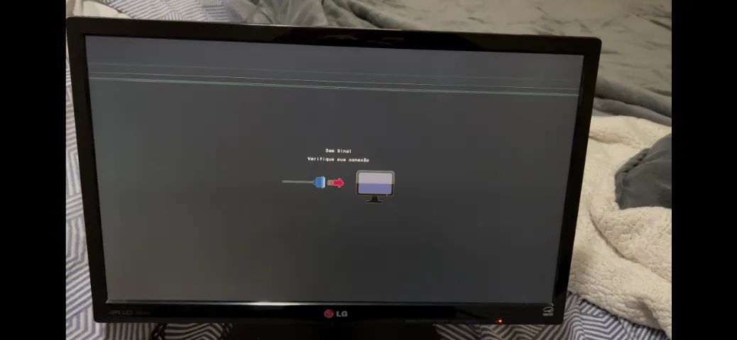 Monitor LG Flatron 22EA53T - Com Defeito
