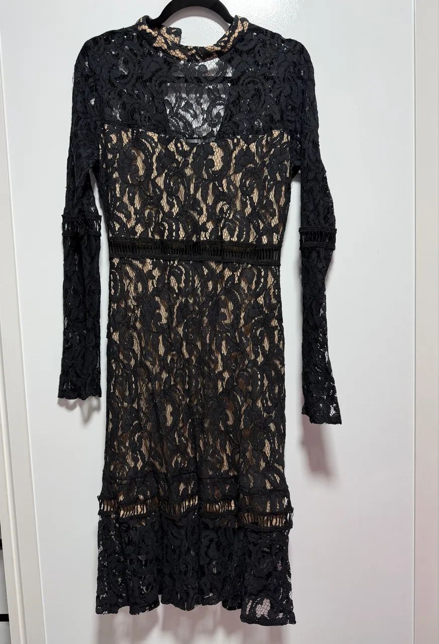 Vestido de festa em renda