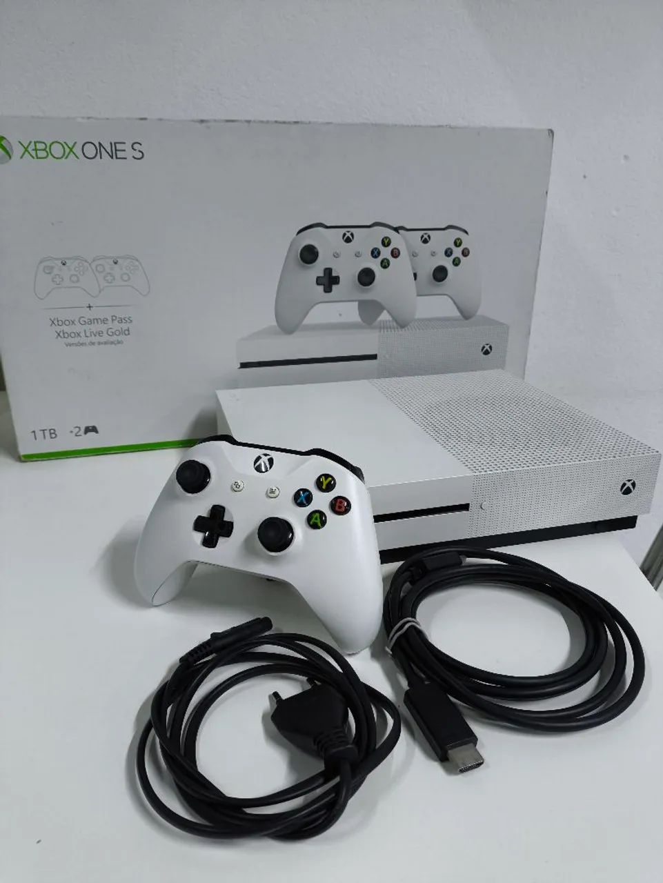 Vendo Xbox one s completo 