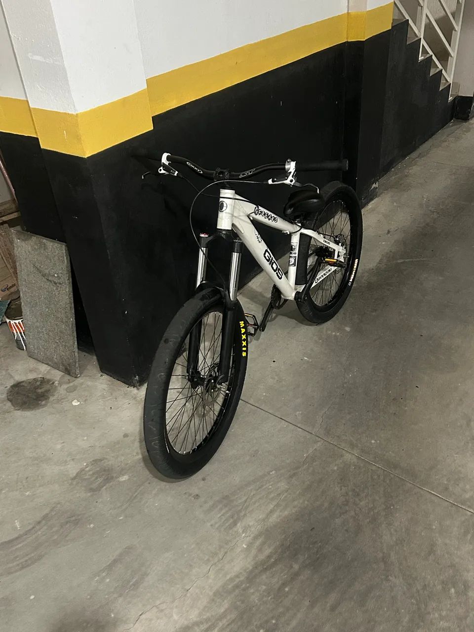 Vende-se 4freacks