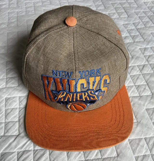 BONÉ KNICKS NEW YORK, STRAPBACK, ONE SIZE FITS MOST ABA RETA, 