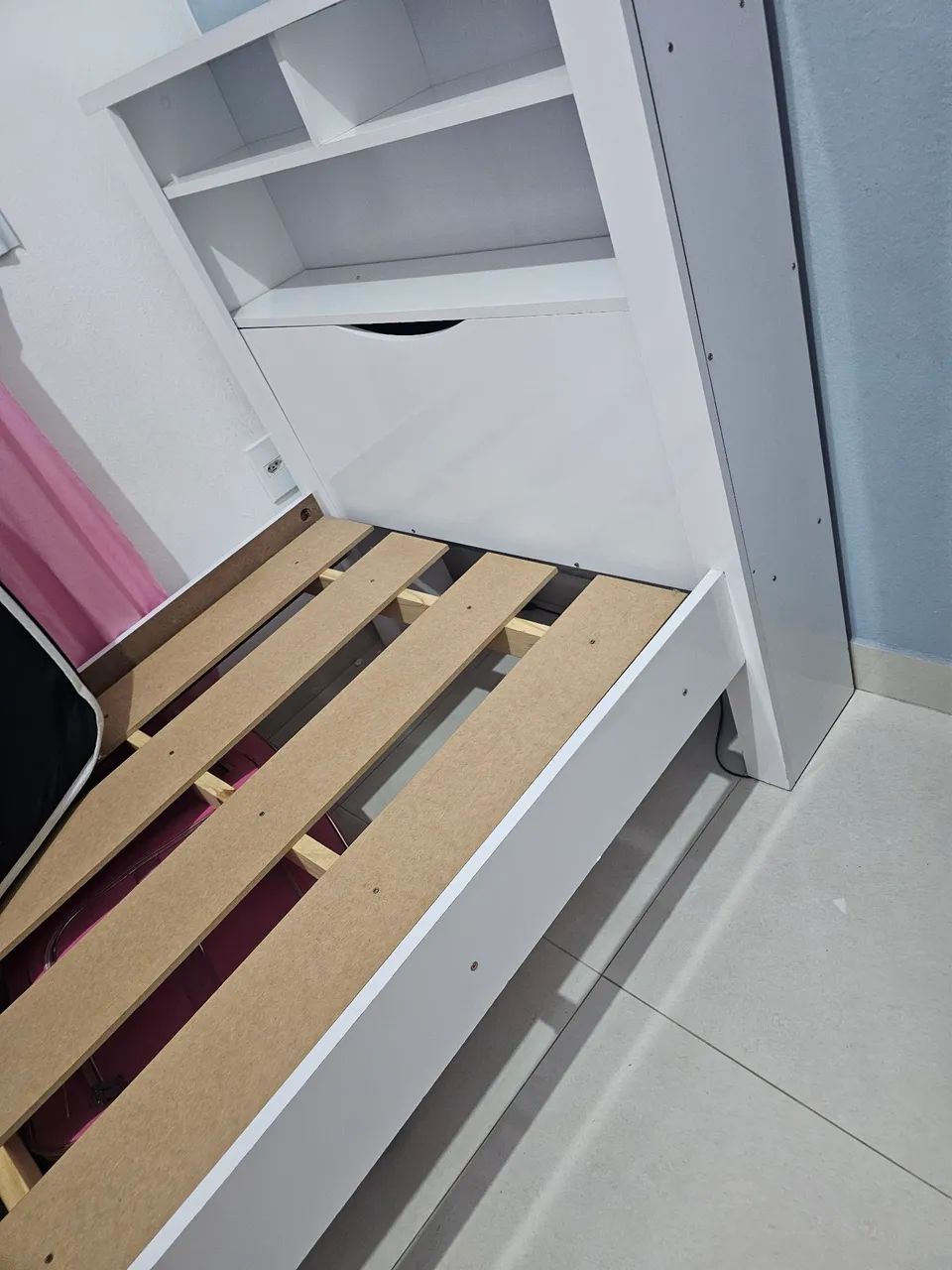 Cama solteiro com tomada - Foto 2