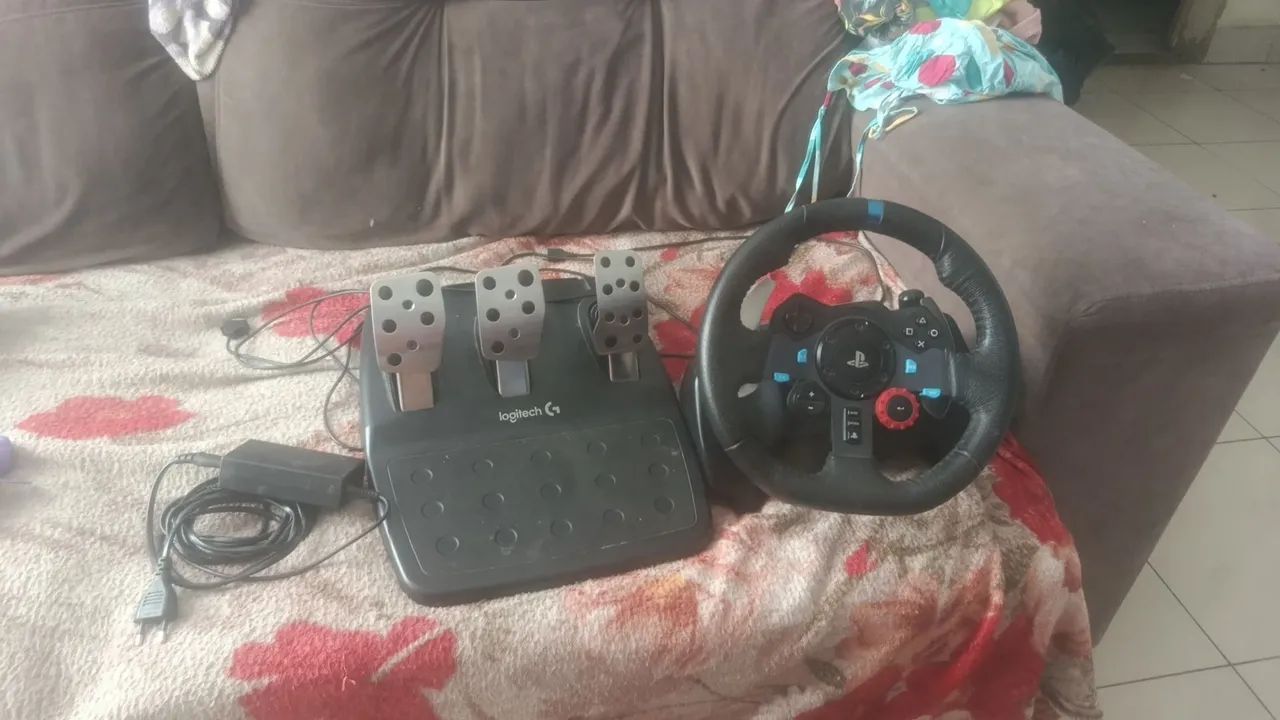 Vendo Um Volante G29 Compatível com Ps5 E Pc 