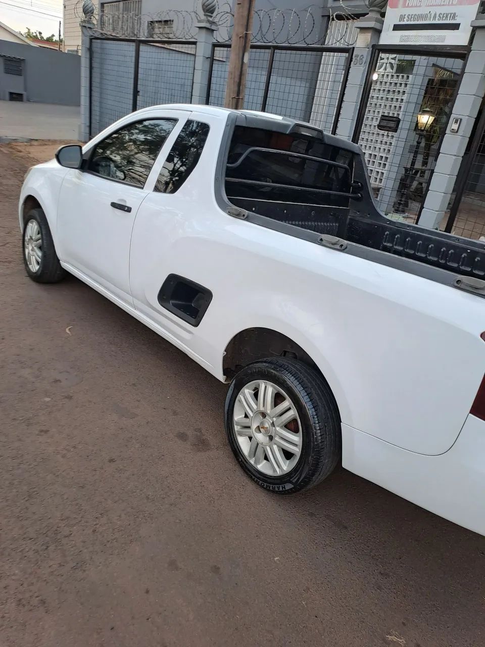Chevrolet Montana LS 1.4 Econoflex 8V 2P 2015 - Foto 4