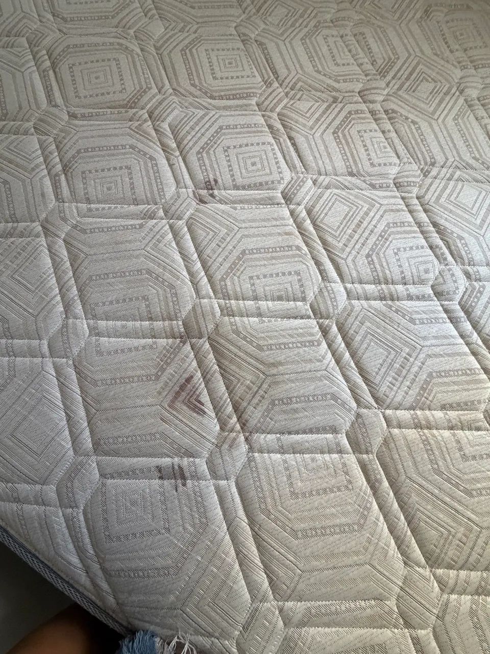 Cama Queen Nova usada  - Foto 4