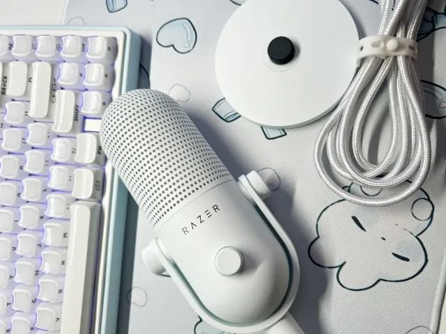 Microfone Razer Seiren V3 Chroma RGB