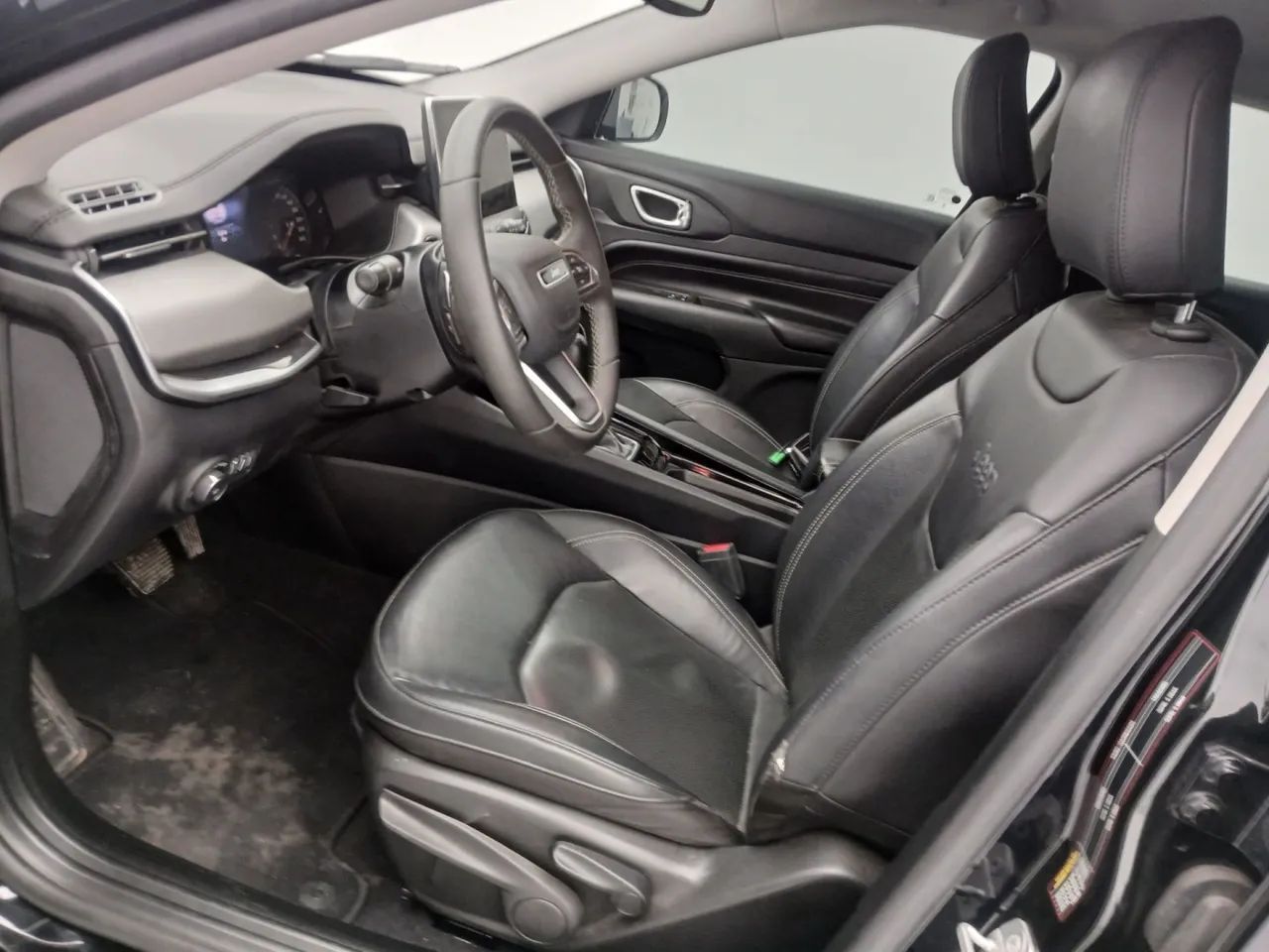 Jeep Compass LONG. T270 1.3 TB 4x2 Flex Aut., foto 16 de 18