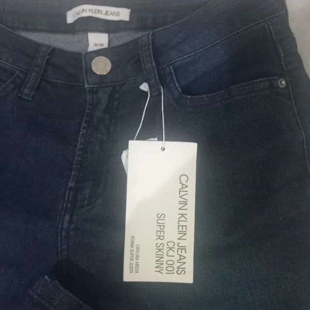 Calça Jeans Feminina da Calvin Klein  - Foto 4