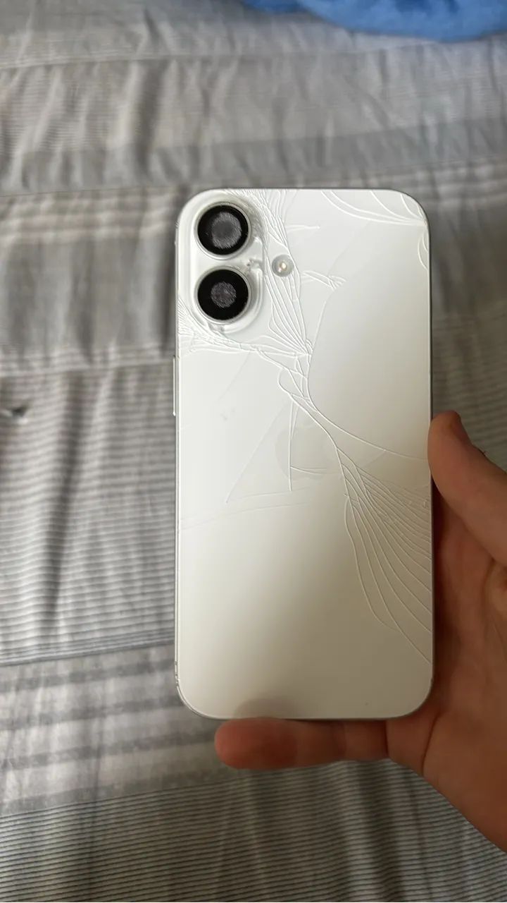 Vendo a iPhone 16 normal 256 gigas  - Foto 2