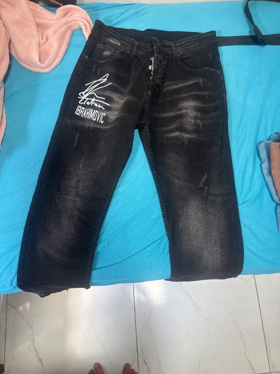 Calça jeans preta   IBRAHIMOVIC 