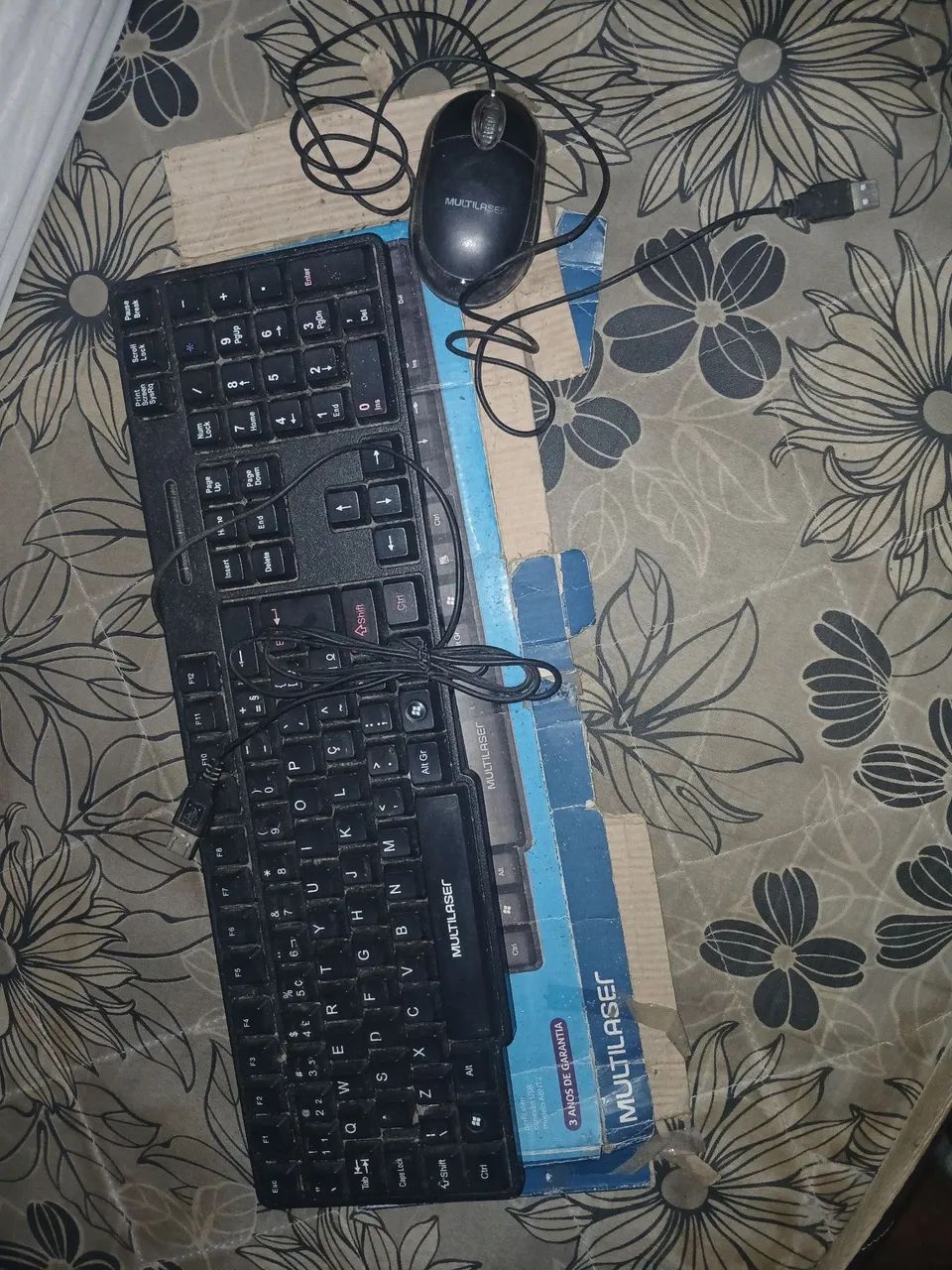 Teclado universal e mouse