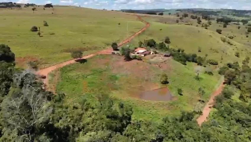 Excelente fazenda distrito Martinesia  - Foto 2