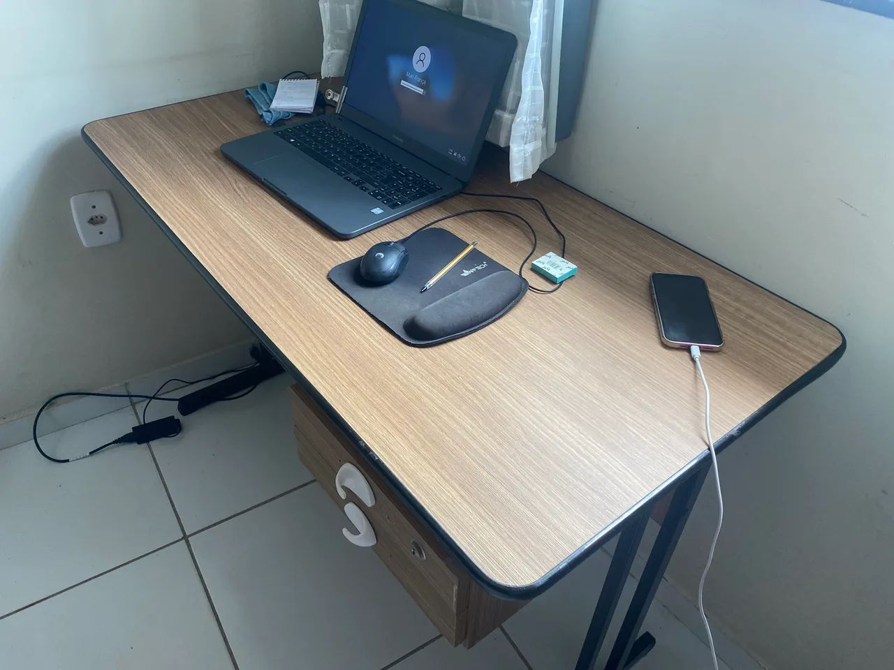 VENDO MESA PARA ESCRITÓRIO  - Foto 4
