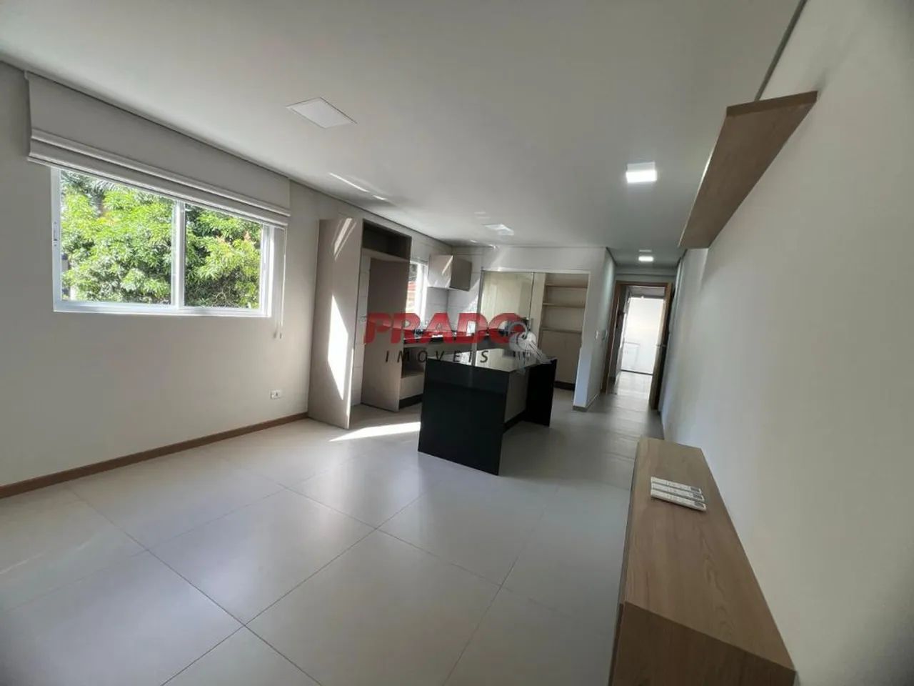 Apartamento à venda em Maringá, Zona 07, com 2 quartos, com 62 m², BATAGLINI