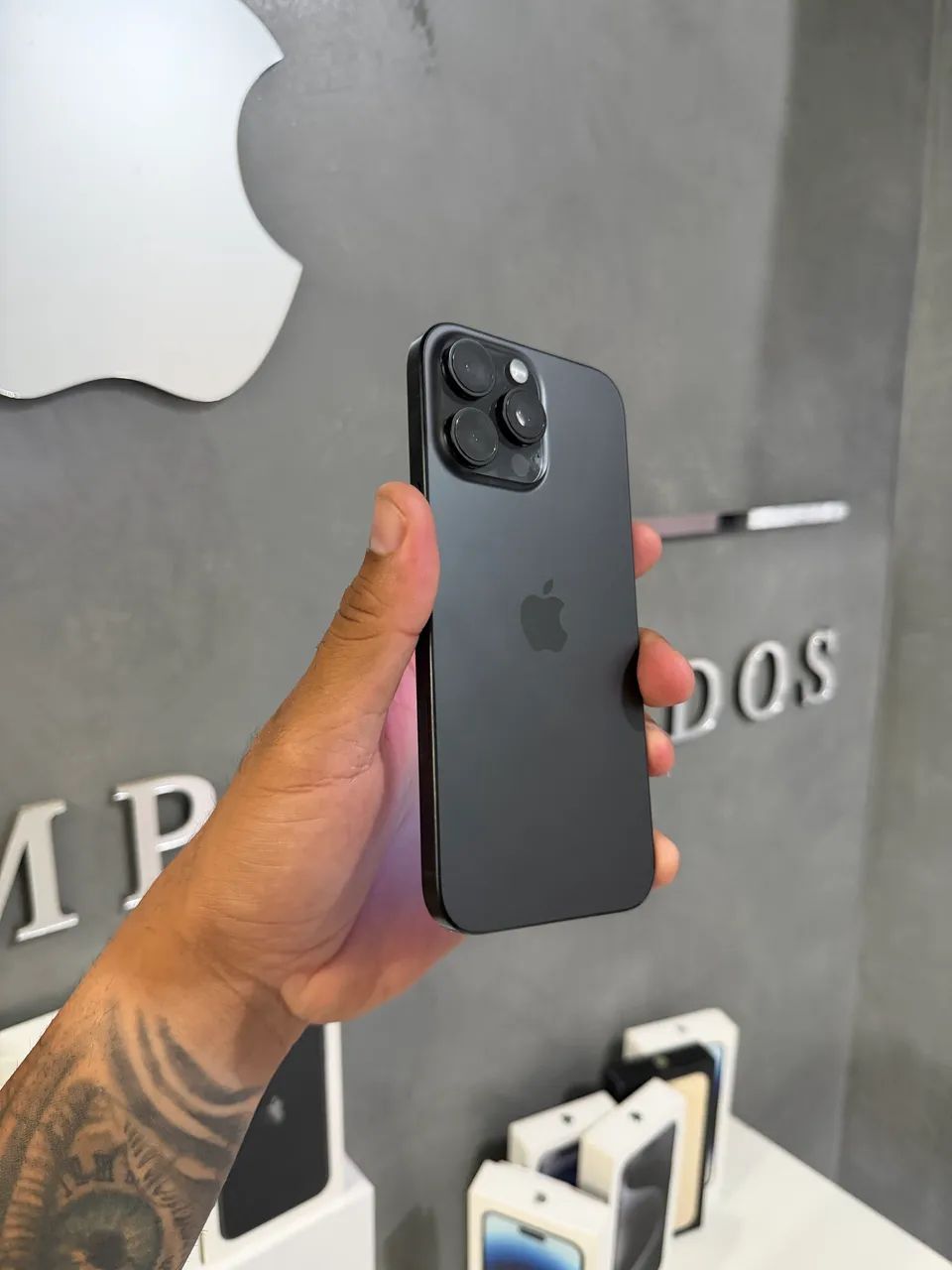 iPhone 16 pro Max 256gb  - Foto 3