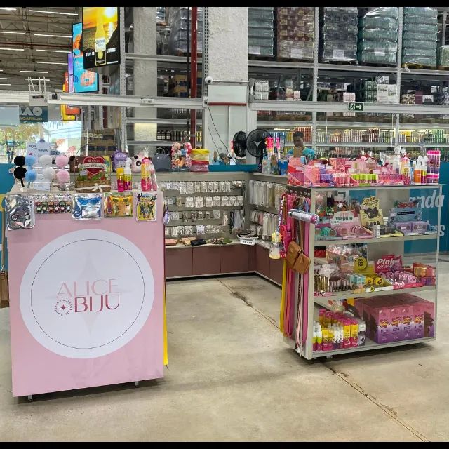 Quiosque para Maquiagem e bijuterias Jardim Novo Mundo