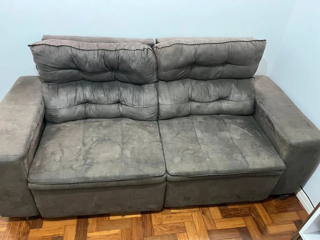 Sofá retrátil semi novo