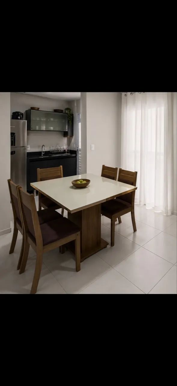 Mesa + 4 cadeiras 