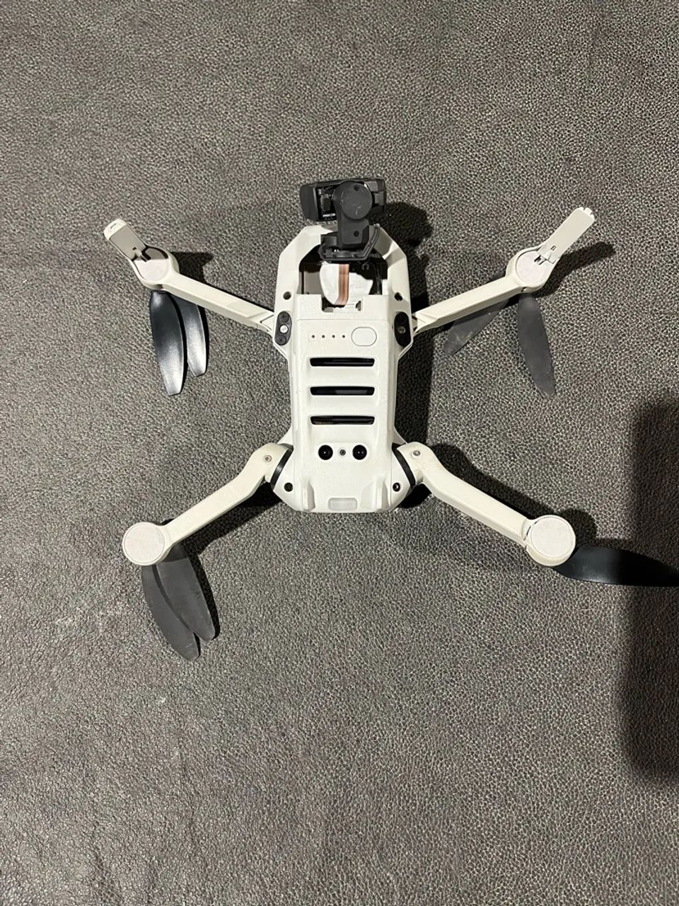 Drone DJI Mini 2 para retirada de peças ou concerto - Foto 5