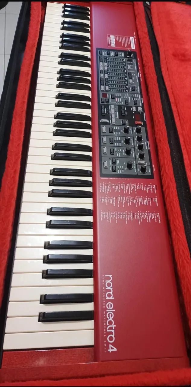 Nord Electro 4  - Foto 4