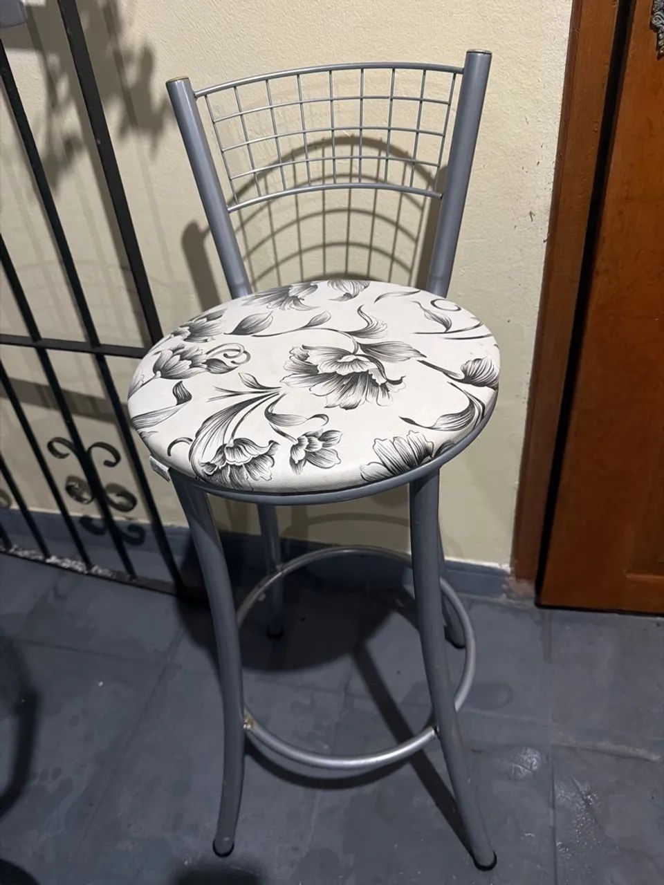 Conjunto de Banquetas Bancos Altos - Foto 3