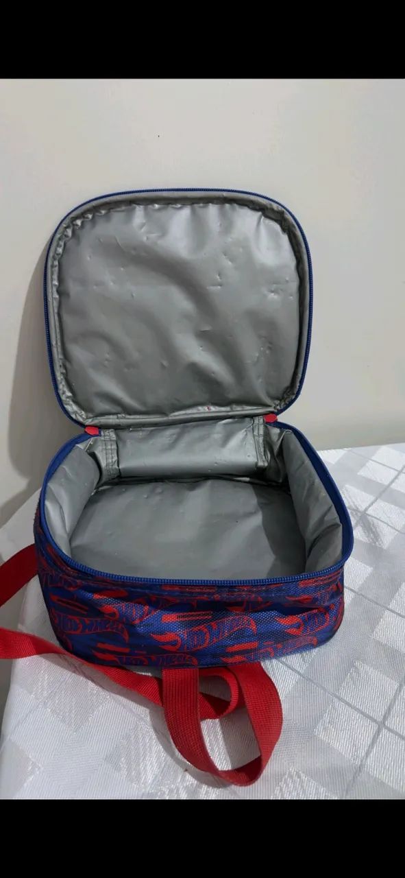 Lancheira e estojo da hotwheels - Foto 5