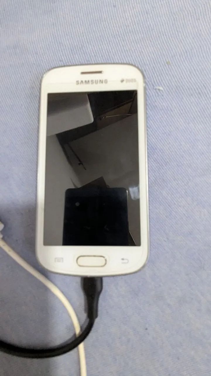 Samsung Galaxy GT-S7392L - Foto 3