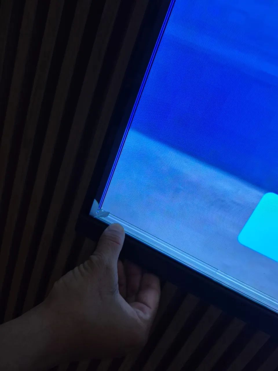 Tv smart Philips 65 polegadas com defeito  - Foto 3