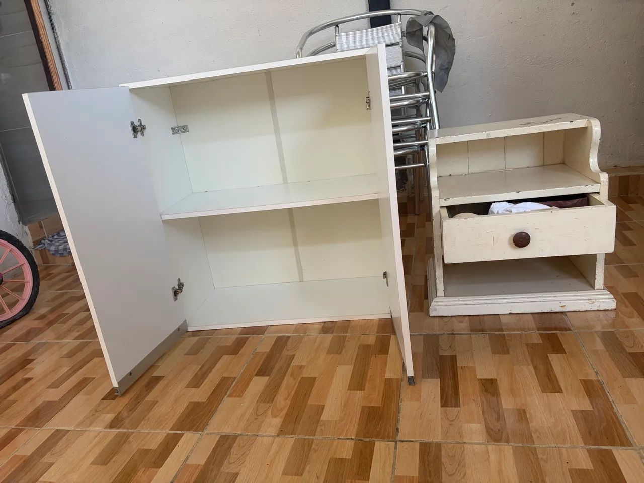 Escrivaninha e armarinho  - Foto 3