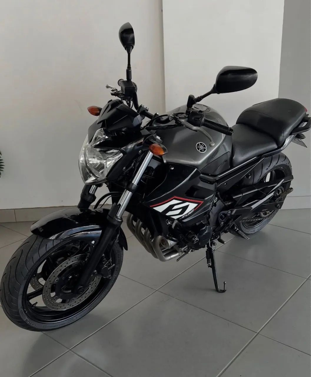 XJ6  - Foto 2