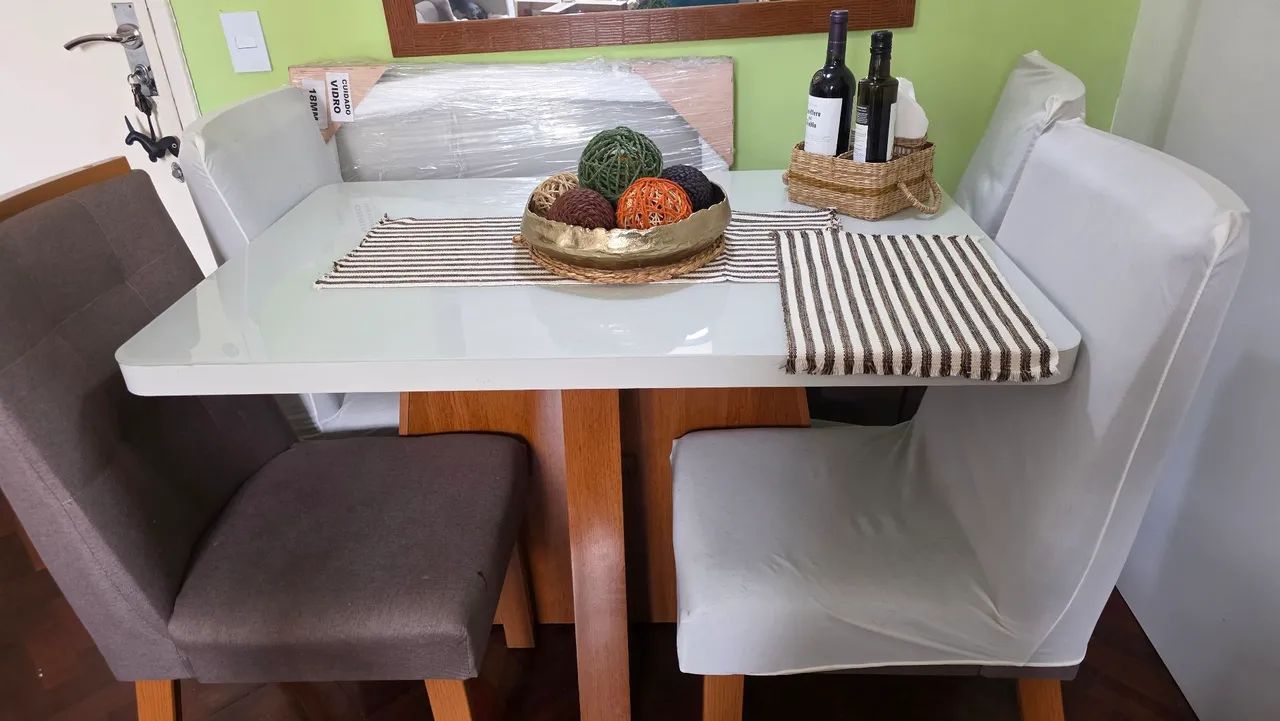 Mesa de jantar com 4 cadeiras  - Foto 4