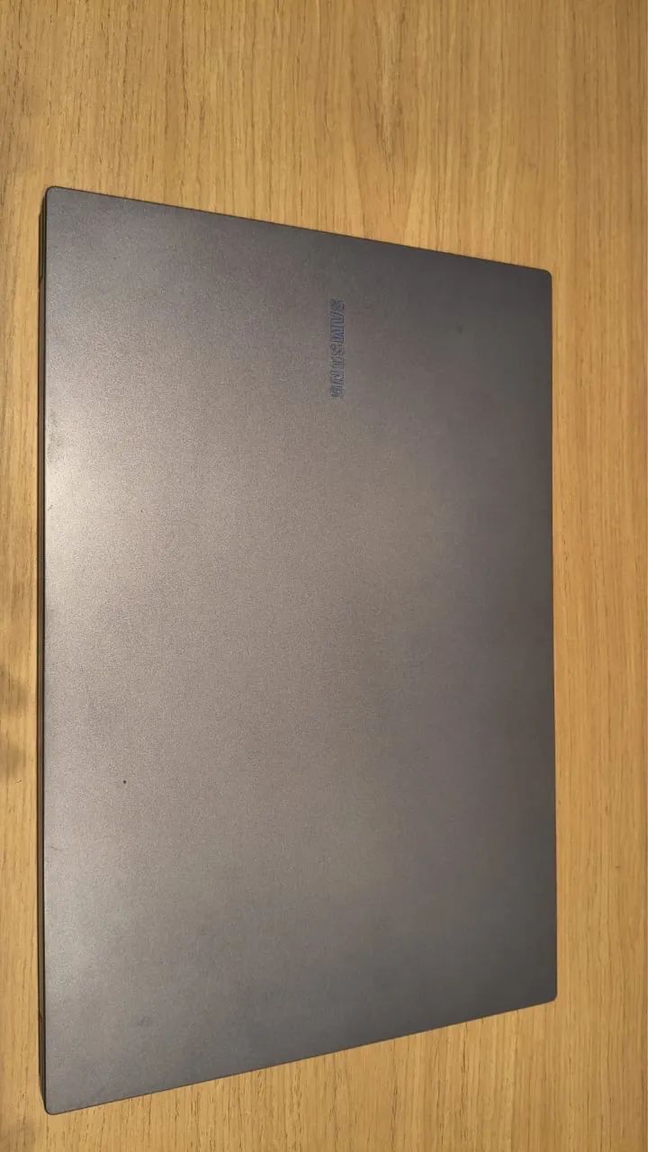 Samsung Book NP550XDA