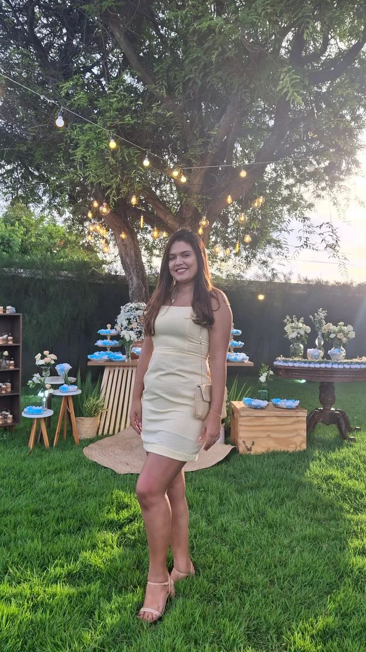 Vestido curto amarelo