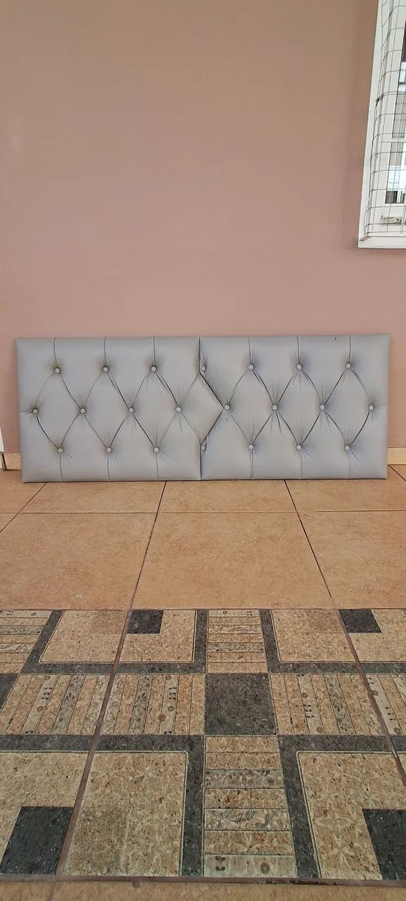 Cabeceira almofadada para cama de 1,38 casal cor cinza!