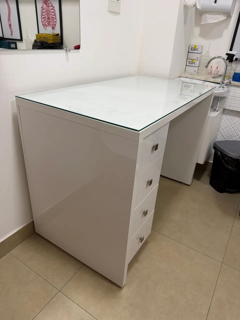 Mesa de Escritório / Consultório - Foto 4