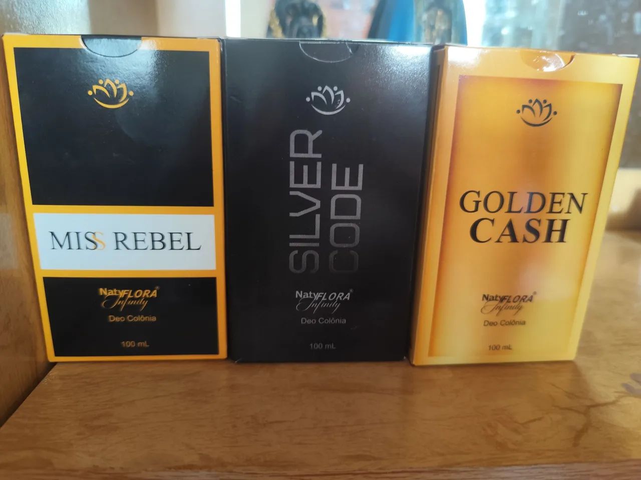3  perfumes por 150