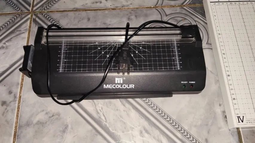 Plastificadora Laminadora A4 3x1 quente e frio + Guilhotina a4 - Foto 3